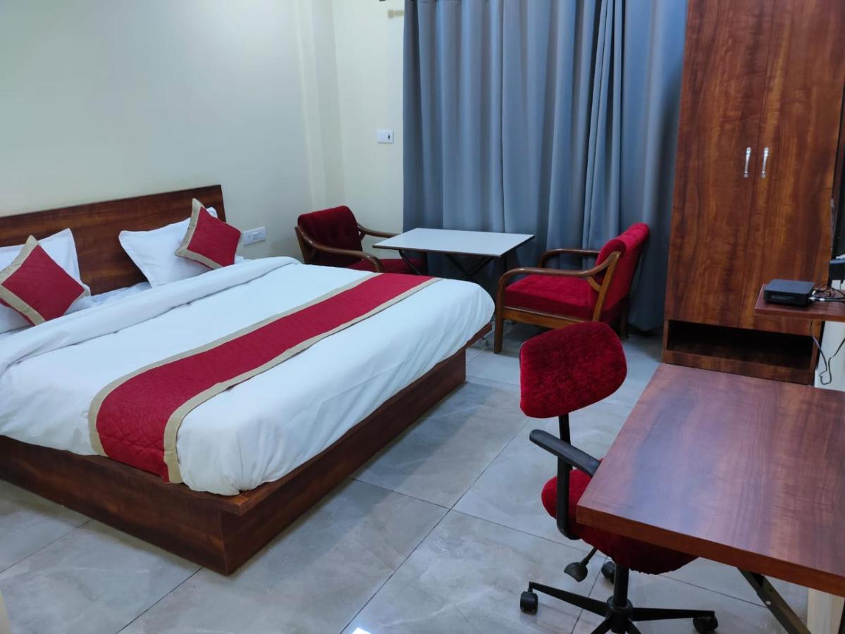 Hotel Manorama Inn Lucknow Exterior photo